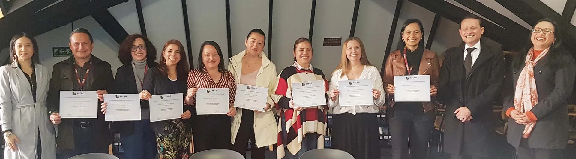 Docentes ibero ascienden en el escalafon