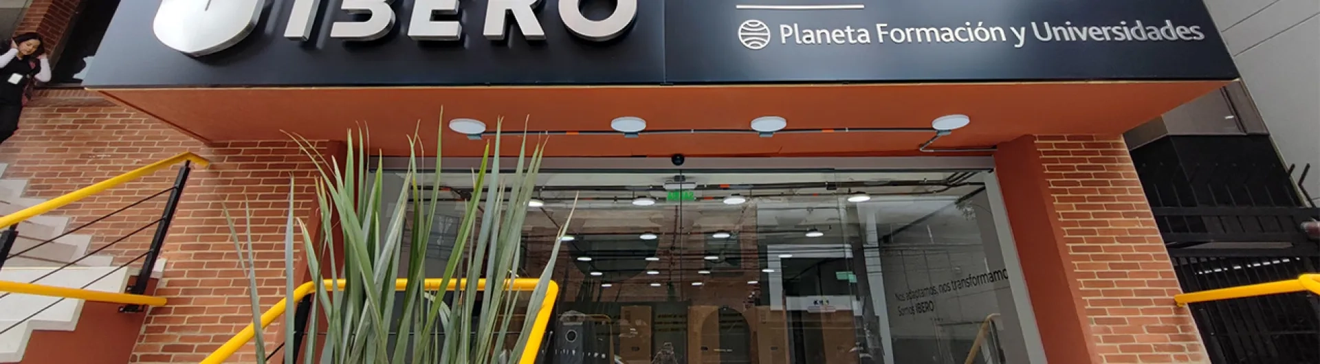 Acreditación-para-el-programa-Administración-Financiera-y-renovación-para-dos-Licenciaturas